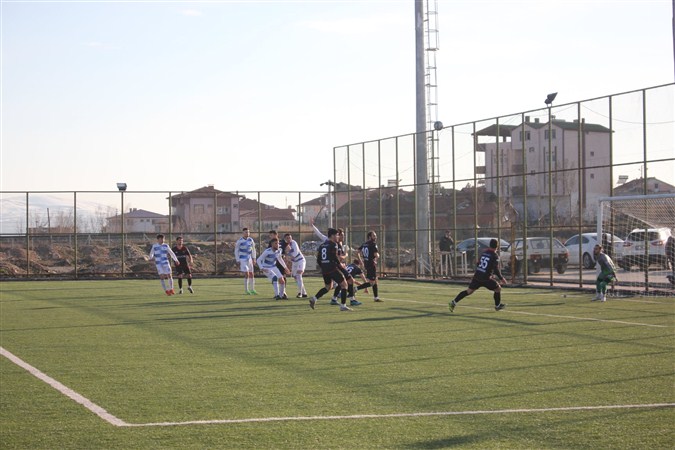 YENİ TAŞOVASPOR, SULUOVA SPOR'A, 3-1 MAĞLUP OLDU