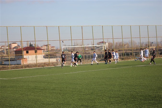 YENİ TAŞOVASPOR, SULUOVA SPOR'A, 3-1 MAĞLUP OLDU