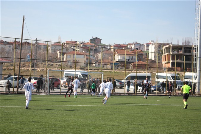 YENİ TAŞOVASPOR, SULUOVA SPOR'A, 3-1 MAĞLUP OLDU
