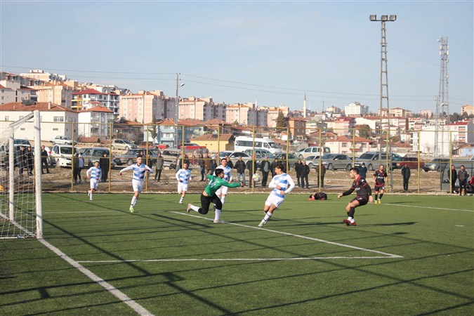 YENİ TAŞOVASPOR, SULUOVA SPOR'A, 3-1 MAĞLUP OLDU