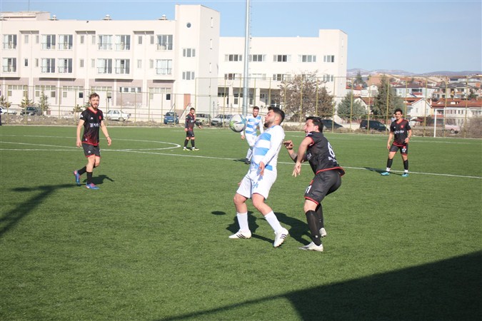 YENİ TAŞOVASPOR, SULUOVA SPOR'A, 3-1 MAĞLUP OLDU