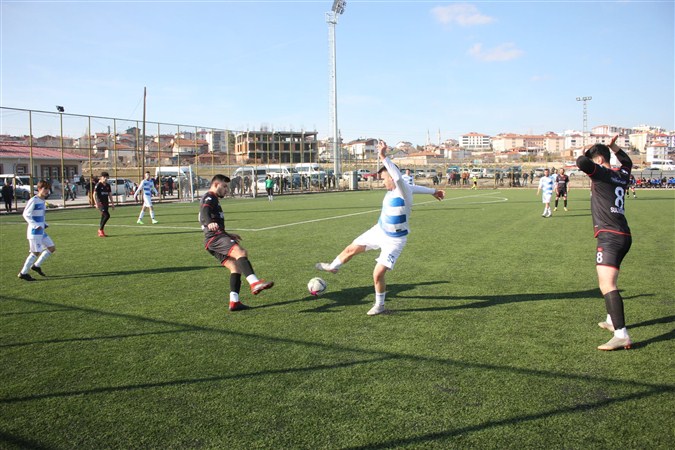 YENİ TAŞOVASPOR, SULUOVA SPOR'A, 3-1 MAĞLUP OLDU