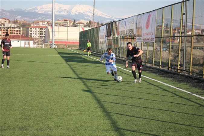 YENİ TAŞOVASPOR, SULUOVA SPOR'A, 3-1 MAĞLUP OLDU