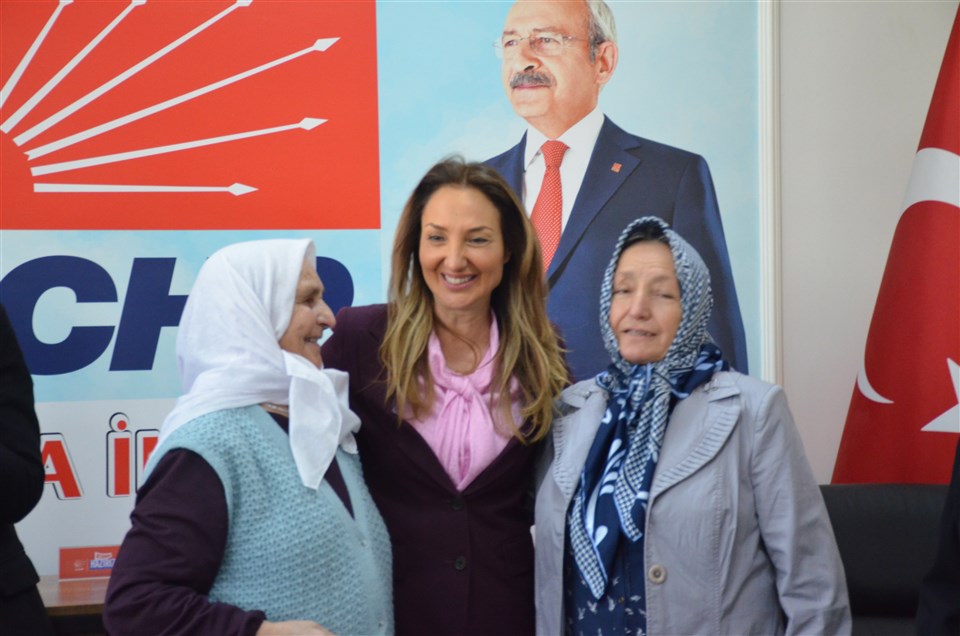 CHP Kadın Kolları Genel Başkanı Aylin Nazlıaka Taşova'da