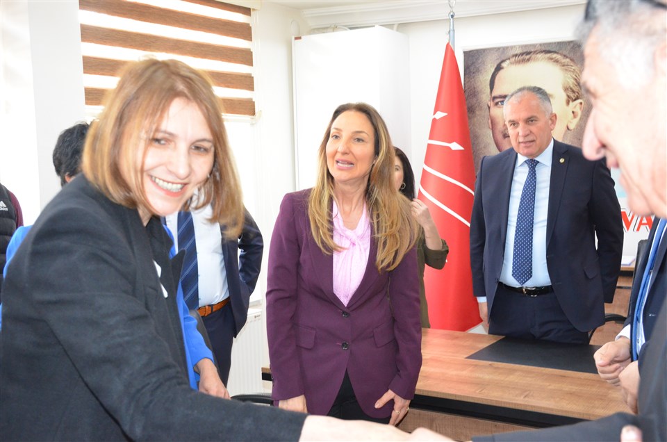 CHP Kadın Kolları Genel Başkanı Aylin Nazlıaka Taşova'da