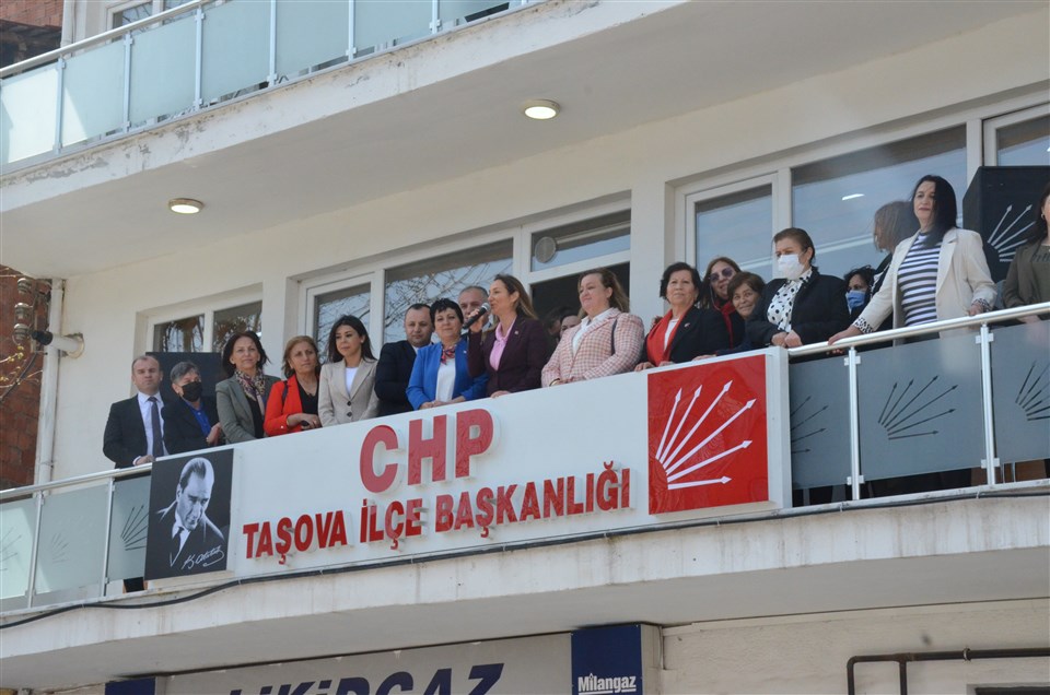 CHP Kadın Kolları Genel Başkanı Aylin Nazlıaka Taşova'da