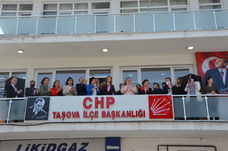 CHP Kadın Kolları Genel Başkanı Aylin Nazlıaka Taşova'da