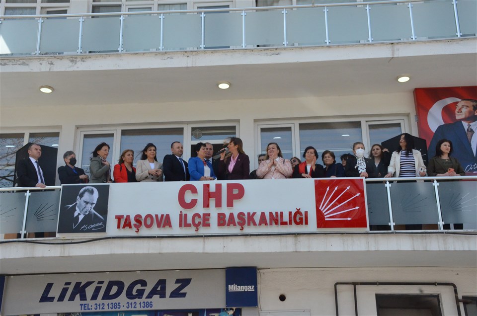 CHP Kadın Kolları Genel Başkanı Aylin Nazlıaka Taşova'da