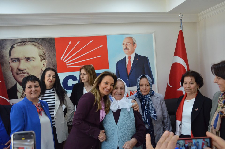 CHP Kadın Kolları Genel Başkanı Aylin Nazlıaka Taşova'da