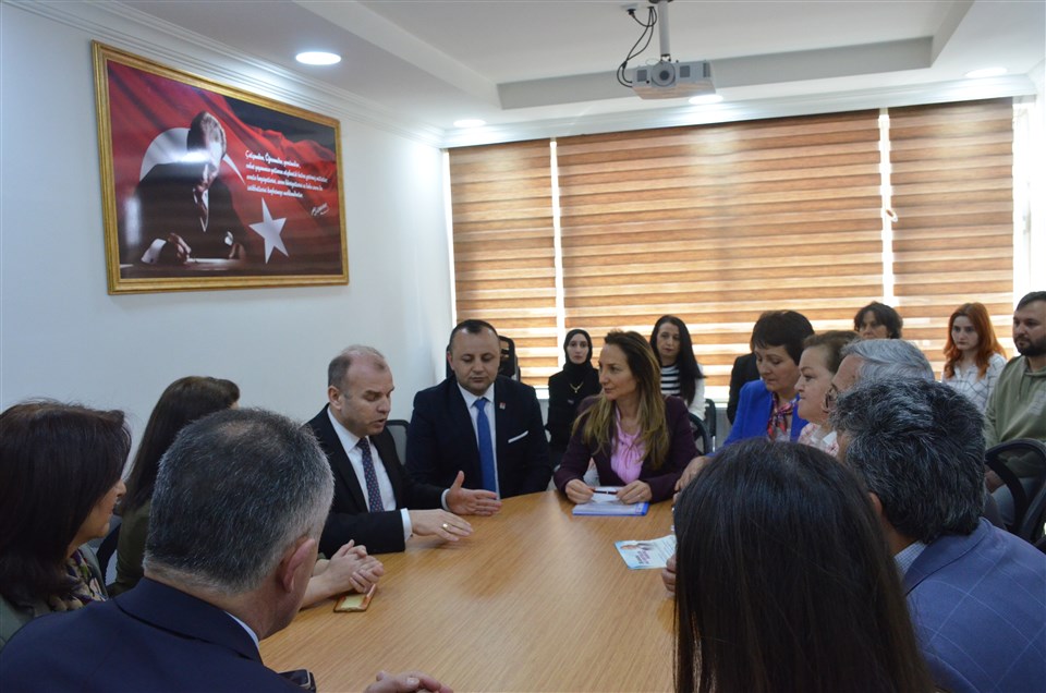 CHP Kadın Kolları Genel Başkanı Aylin Nazlıaka Taşova'da