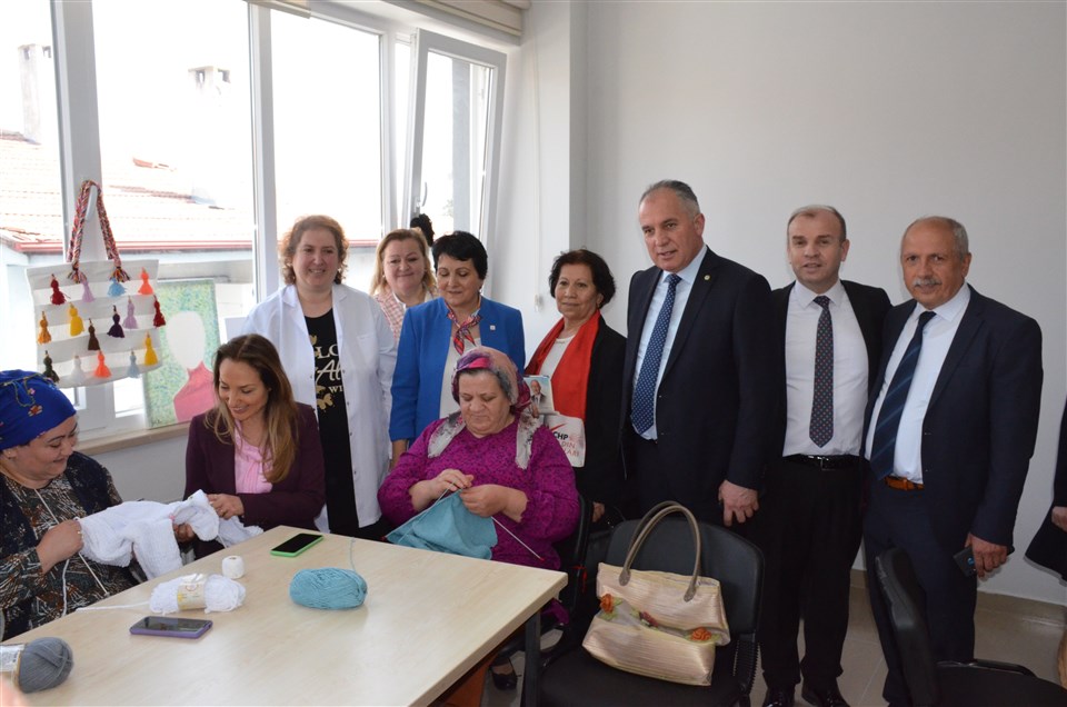 CHP Kadın Kolları Genel Başkanı Aylin Nazlıaka Taşova'da