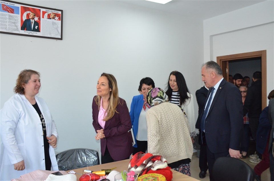 CHP Kadın Kolları Genel Başkanı Aylin Nazlıaka Taşova'da