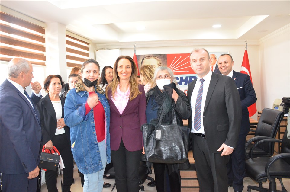 CHP Kadın Kolları Genel Başkanı Aylin Nazlıaka Taşova'da