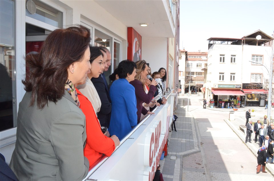 CHP Kadın Kolları Genel Başkanı Aylin Nazlıaka Taşova'da
