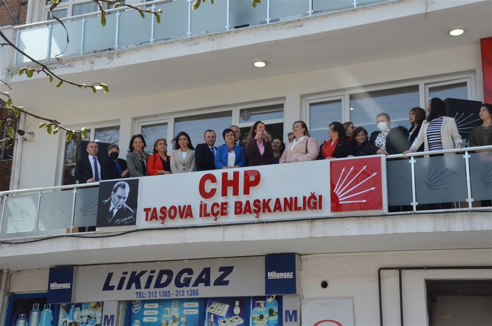 CHP Kadın Kolları Genel Başkanı Aylin Nazlıaka Taşova'da