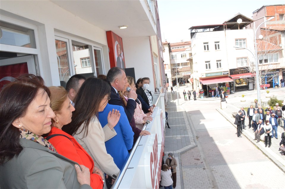 CHP Kadın Kolları Genel Başkanı Aylin Nazlıaka Taşova'da