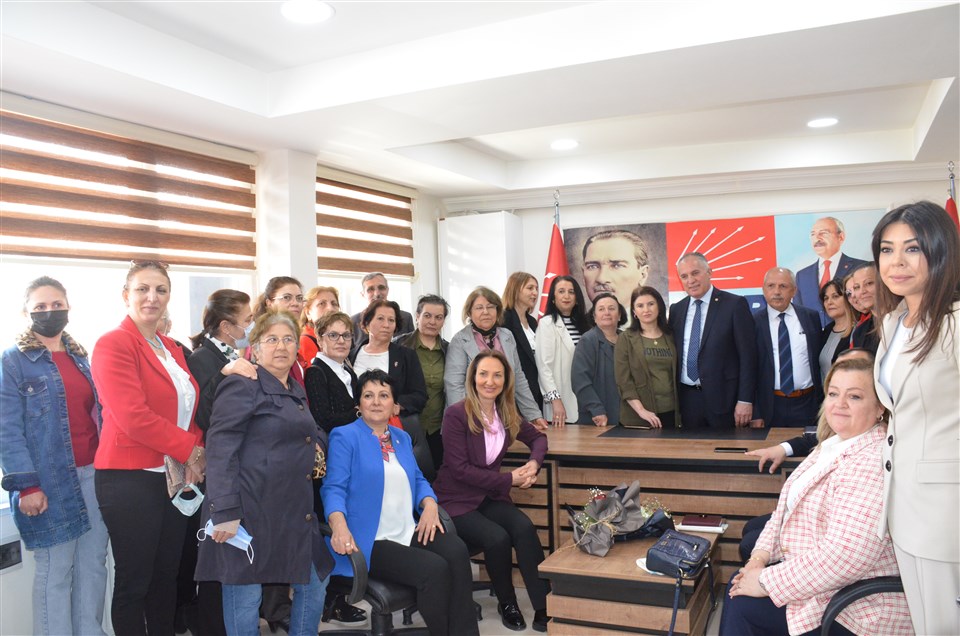 CHP Kadın Kolları Genel Başkanı Aylin Nazlıaka Taşova'da