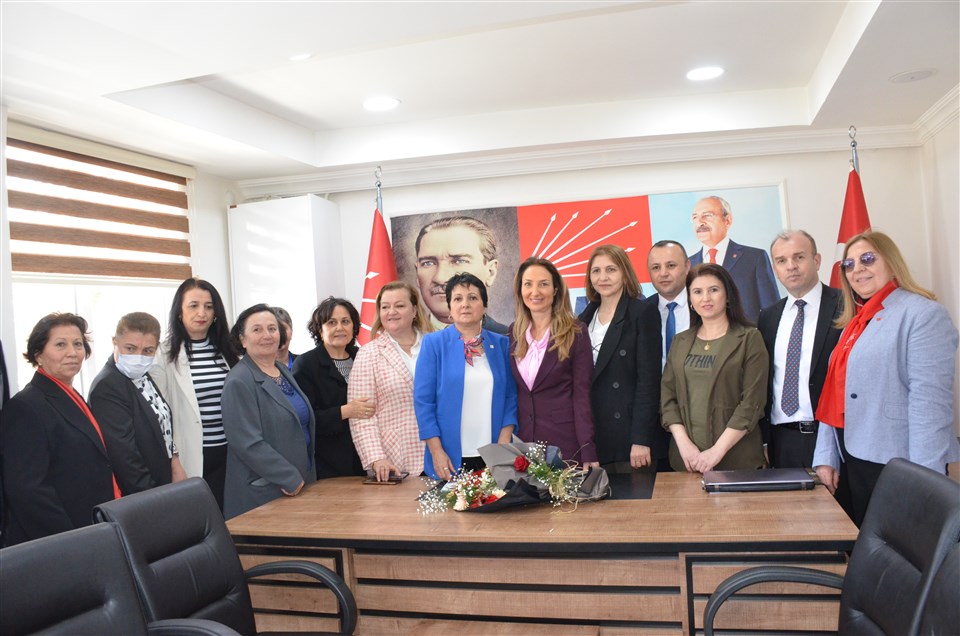CHP Kadın Kolları Genel Başkanı Aylin Nazlıaka Taşova'da