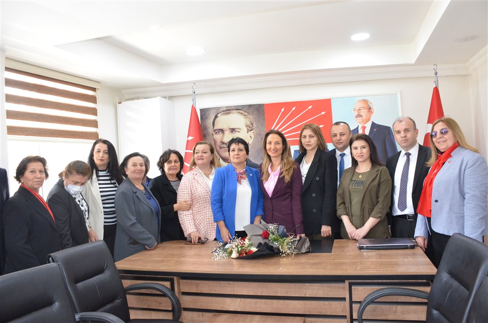 CHP Kadın Kolları Genel Başkanı Aylin Nazlıaka Taşova'da
