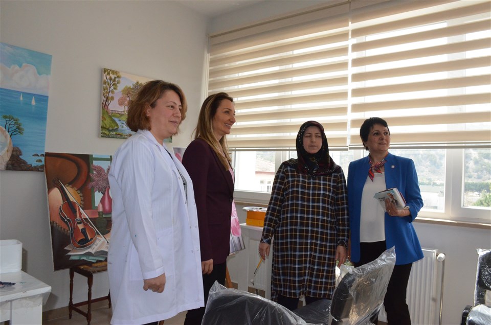 CHP Kadın Kolları Genel Başkanı Aylin Nazlıaka Taşova'da