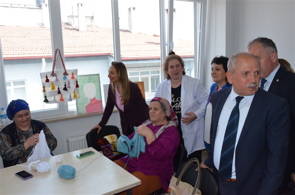 CHP Kadın Kolları Genel Başkanı Aylin Nazlıaka Taşova'da