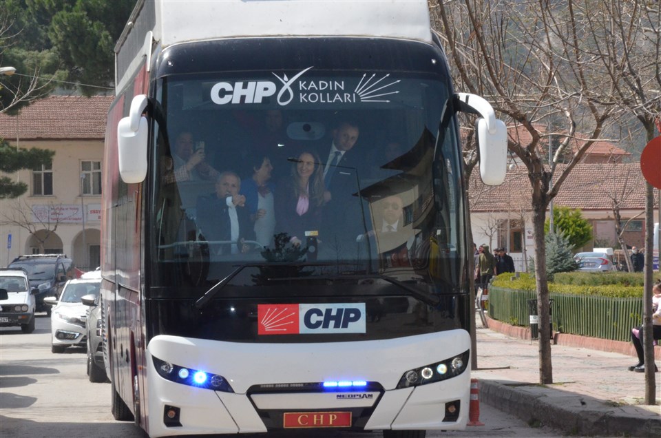 CHP Kadın Kolları Genel Başkanı Aylin Nazlıaka Taşova'da
