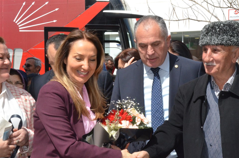 CHP Kadın Kolları Genel Başkanı Aylin Nazlıaka Taşova'da