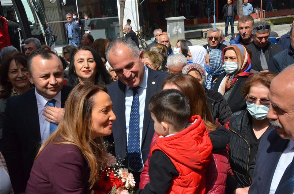 CHP Kadın Kolları Genel Başkanı Aylin Nazlıaka Taşova'da