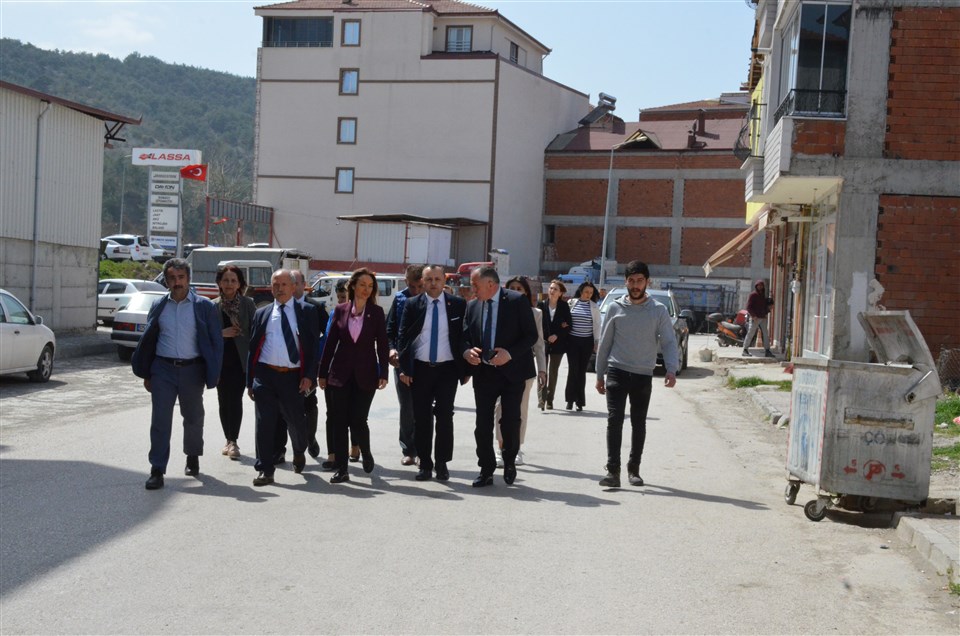 CHP Kadın Kolları Genel Başkanı Aylin Nazlıaka Taşova'da