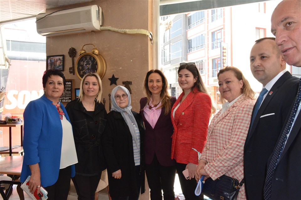 CHP Kadın Kolları Genel Başkanı Aylin Nazlıaka Taşova'da