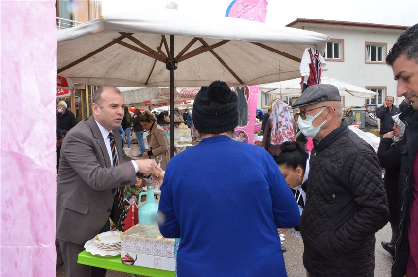 Ela Bebek İçin Taşova’da Stant Açıldı