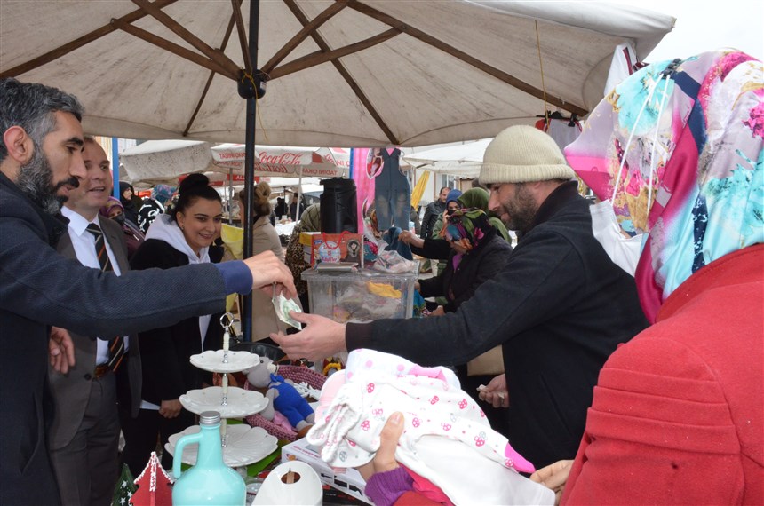Ela Bebek İçin Taşova’da Stant Açıldı