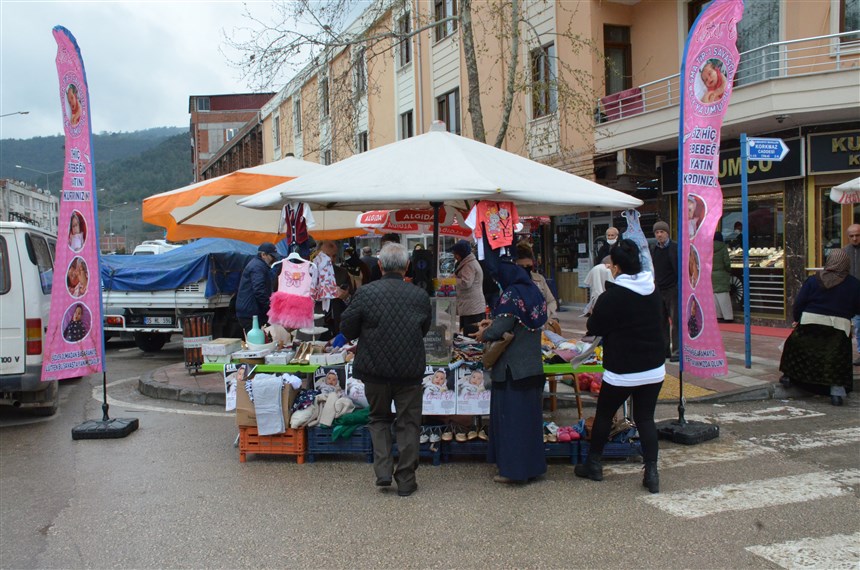 Ela Bebek İçin Taşova’da Stant Açıldı
