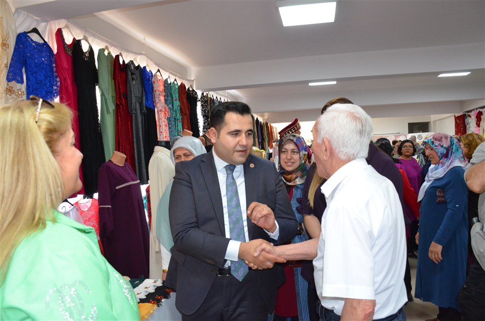 “Hayat Boyu Öğrenme” Kurslarının Yıl sonu Kapanış Sergisi Başladı