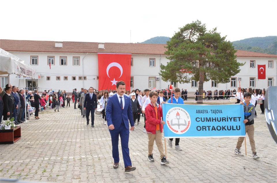 Taşova'da 29 Ekim Cumhuriyet Bayramı Çoşkuyla Kutlandı