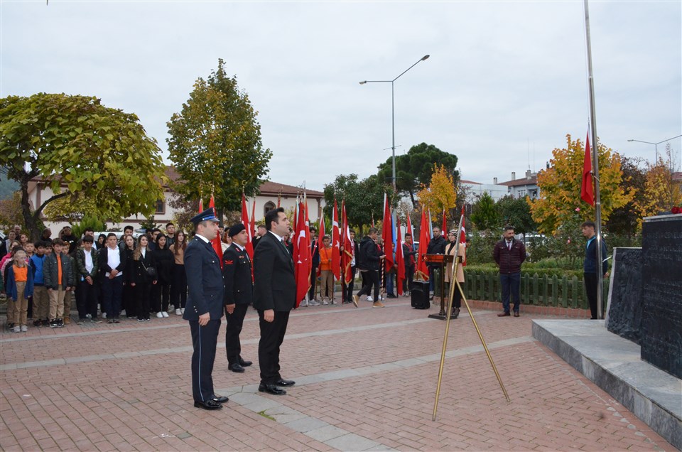 84'üncü Yıldönümünde Atatürk'ü Anma Programı