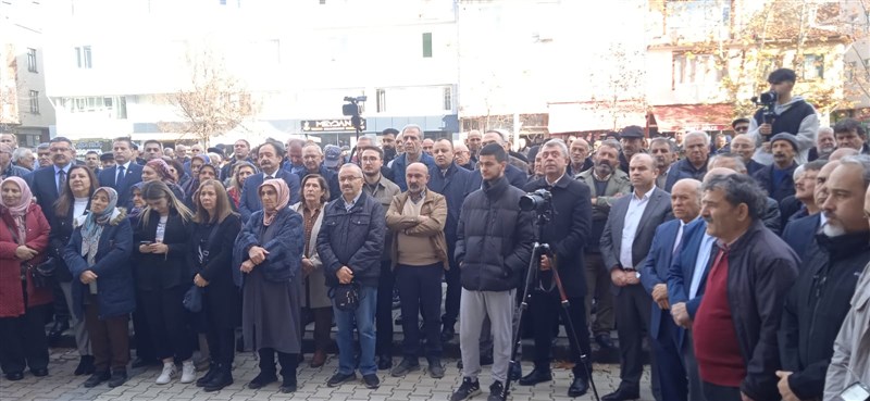 Özalp Aday Adaylığını Açıkladı
