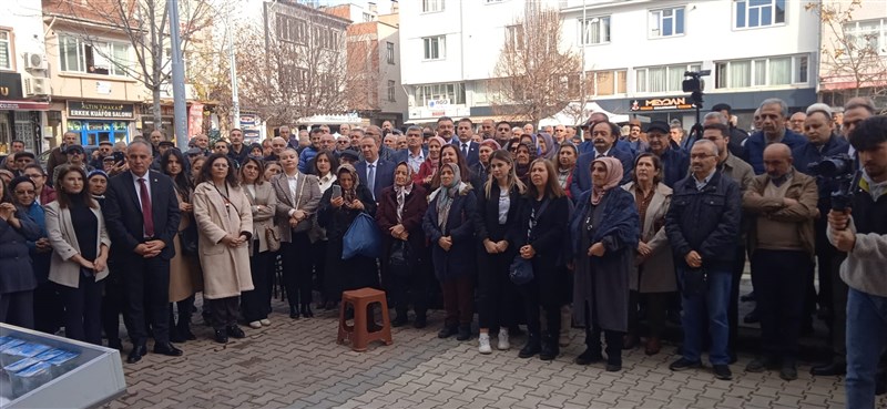 Özalp Aday Adaylığını Açıkladı