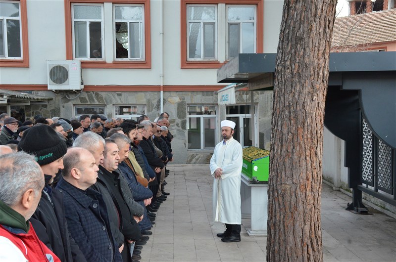Fehmi Eser Toprağa Verildi
