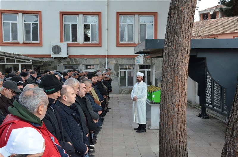 Fehmi Eser Toprağa Verildi