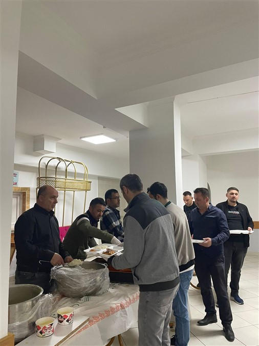 Ankara Esençay Köyü Gönüllüleri Derneğinden Aile İftar Programı
