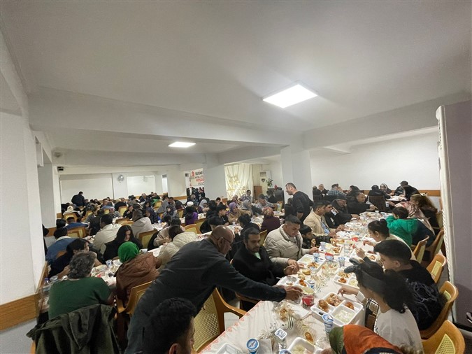 Ankara Esençay Köyü Gönüllüleri Derneğinden Aile İftar Programı