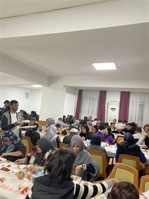Ankara Esençay Köyü Gönüllüleri Derneğinden Aile İftar Programı