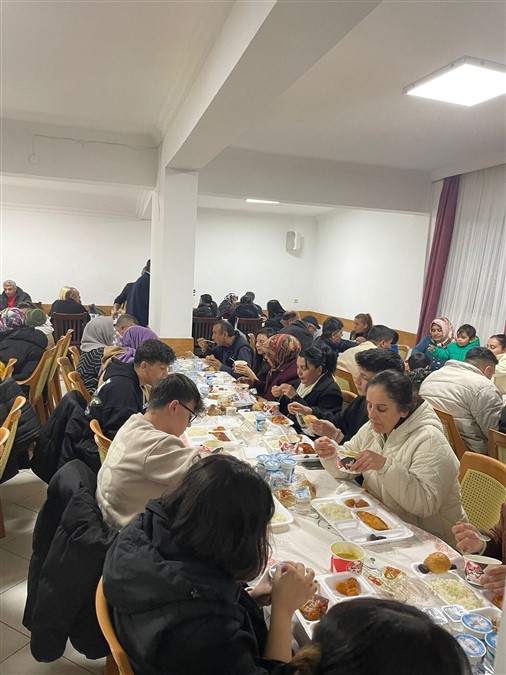 Ankara Esençay Köyü Gönüllüleri Derneğinden Aile İftar Programı