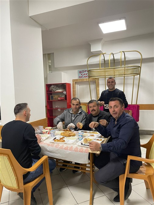 Ankara Esençay Köyü Gönüllüleri Derneğinden Aile İftar Programı