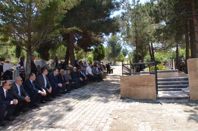 Solingen Şehitlerimiz ve Bilge Ana Kabri Başında Anıldı