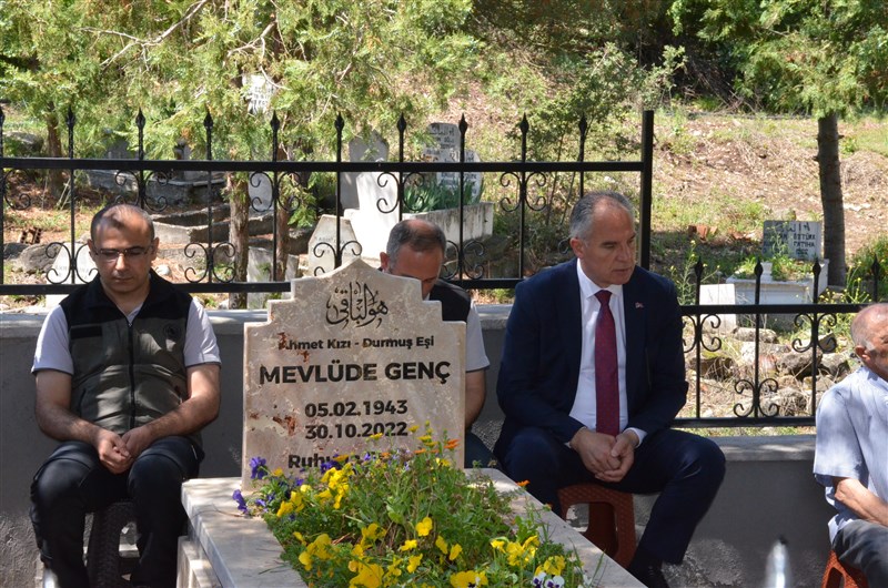 Solingen Şehitlerimiz ve Bilge Ana Kabri Başında Anıldı