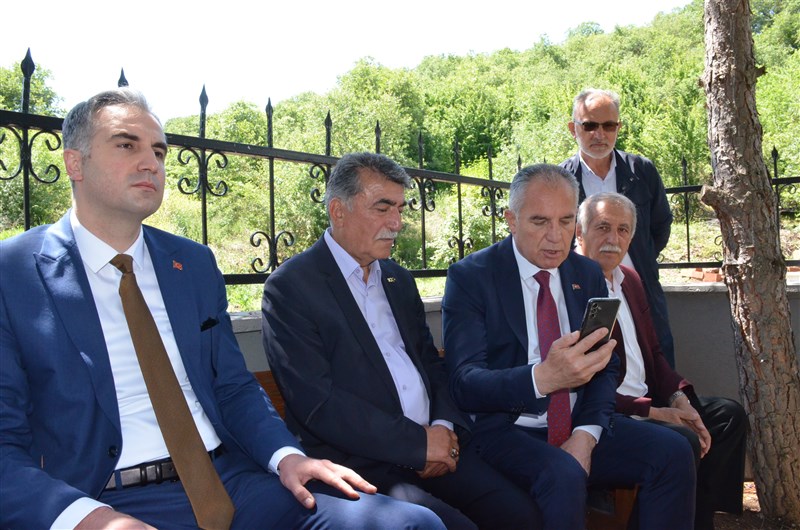 Solingen Şehitlerimiz ve Bilge Ana Kabri Başında Anıldı