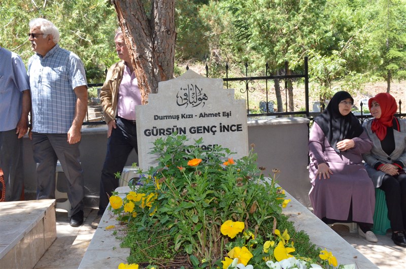 Solingen Şehitlerimiz ve Bilge Ana Kabri Başında Anıldı