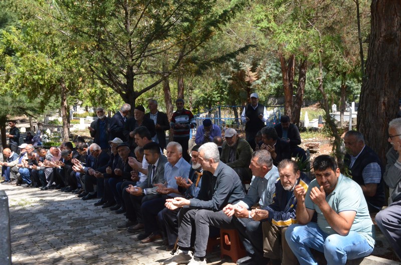 Solingen Şehitlerimiz ve Bilge Ana Kabri Başında Anıldı